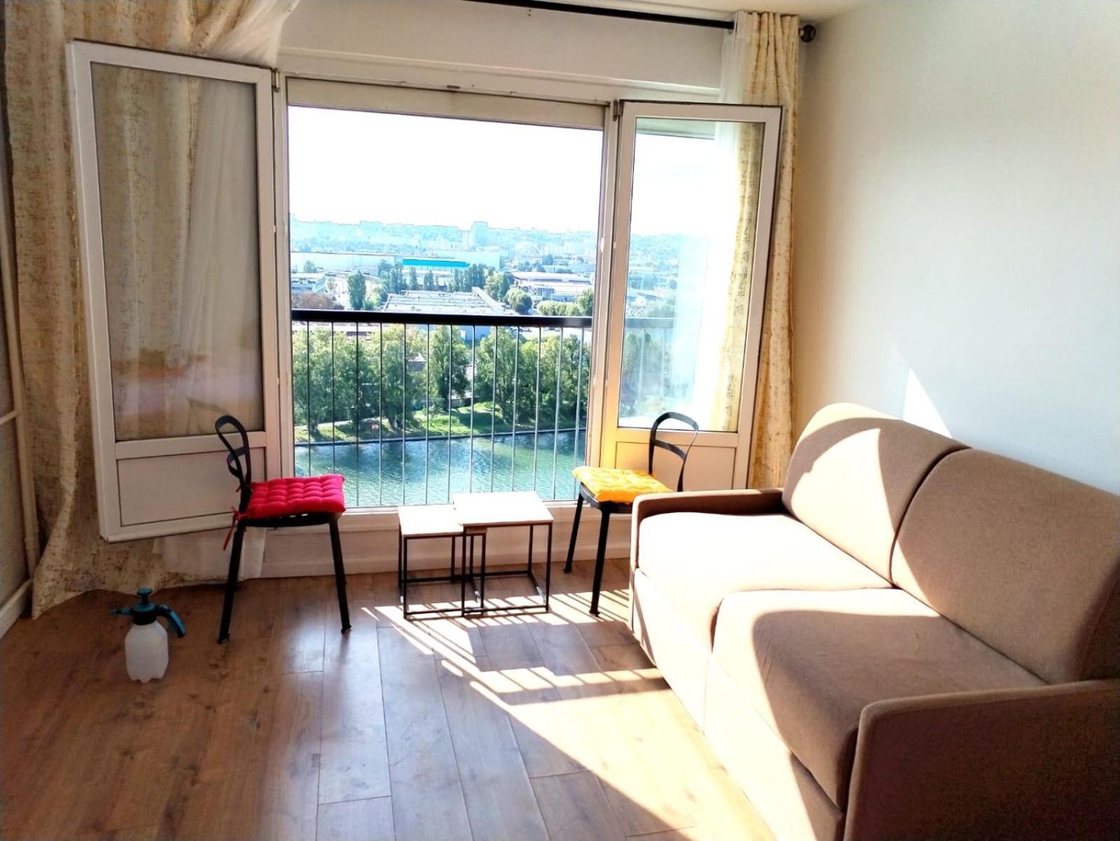 Julia Apartment Алфорвил Екстериор снимка