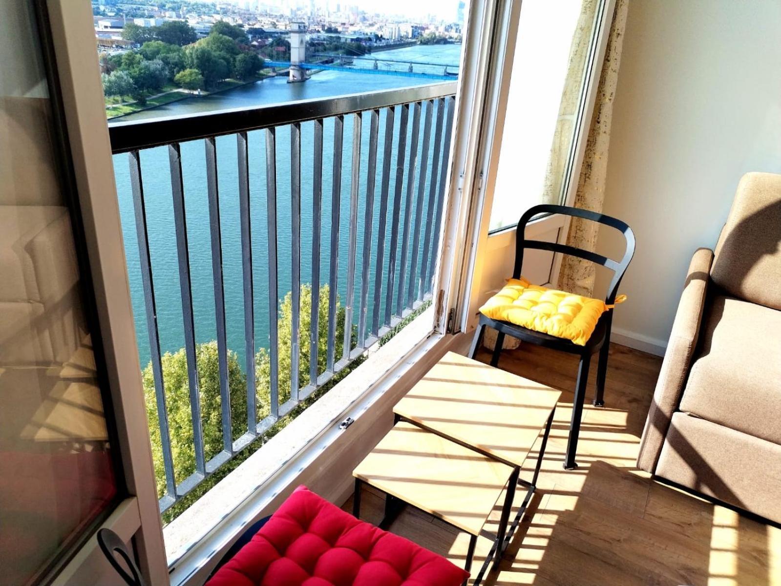 Julia Apartment Алфорвил Екстериор снимка