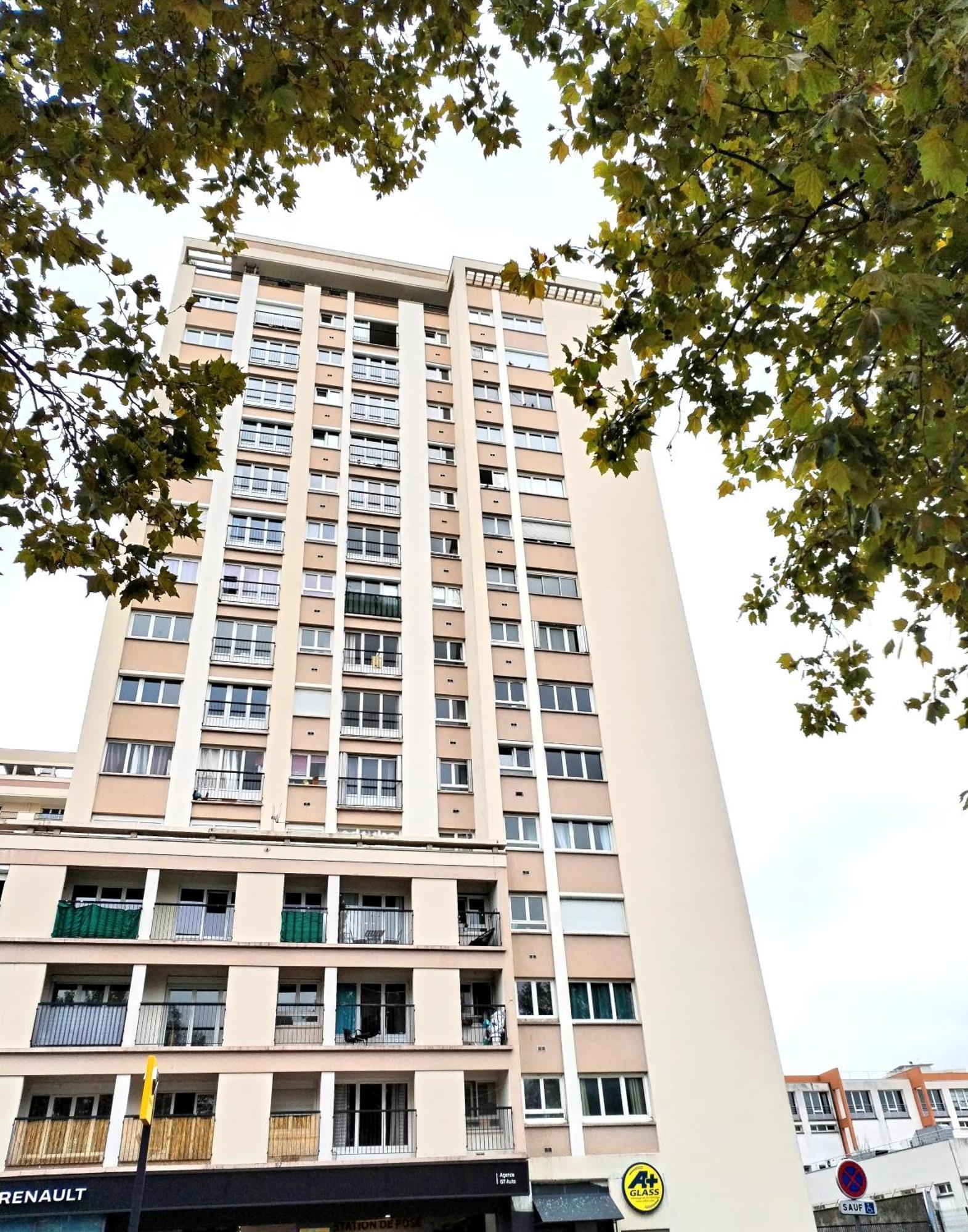 Julia Apartment Алфорвил Екстериор снимка